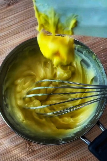 制作蛋糕的过程特写照片图片下载