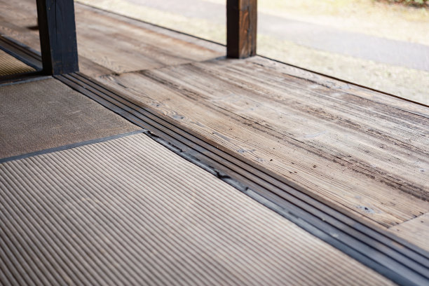 一个古老的传统日本房子的内部图片下载