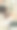 成熟的商人，留着胡子，戴着眼镜和耳机，坐在户外咖啡馆里用平板电脑工作图片下载