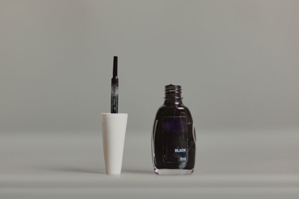 黑色指甲油拷贝空间图片下载