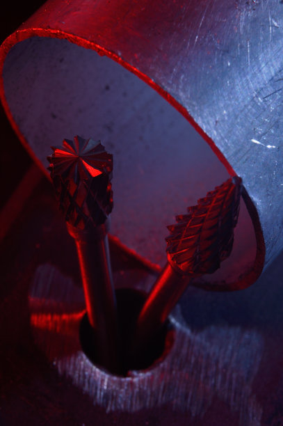 碳化钨刀具的背景金属坯料。特写镜头。图片下载