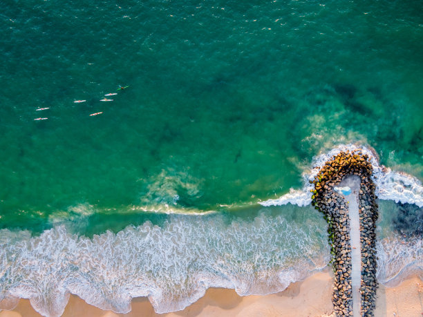 城市沙滩图片下载