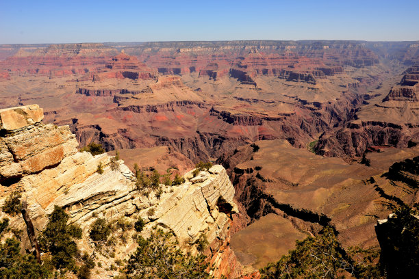 朦胧的蓝天，亚利桑那州大峡谷图片下载