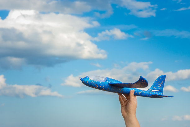 飞机在空中图片下载