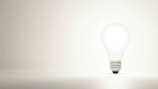 一个发光的灯泡在白色背景的3D插图。副本的空间。(水平)图片下载