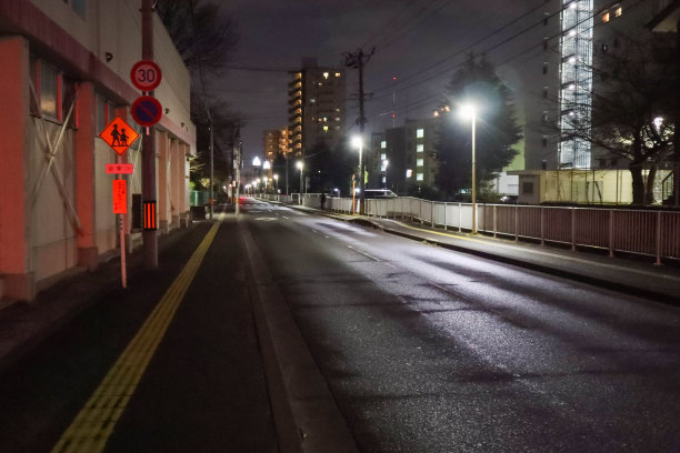 夜间道路第三部分图片下载