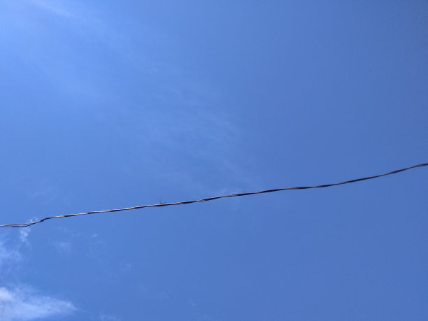 蓝色的天空图片下载