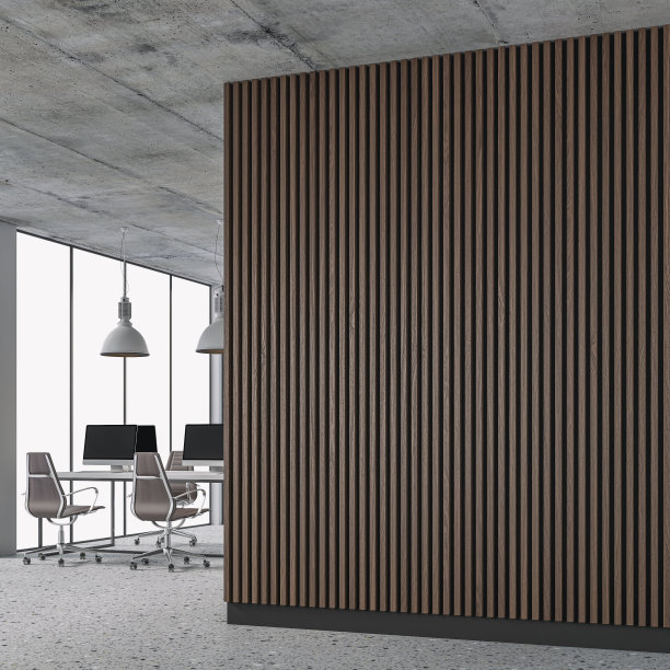 半空的办公室内部侧视图，内有复印空间，办公桌放在水磨石地板上，墙壁上镶着棕色硬木板图片下载