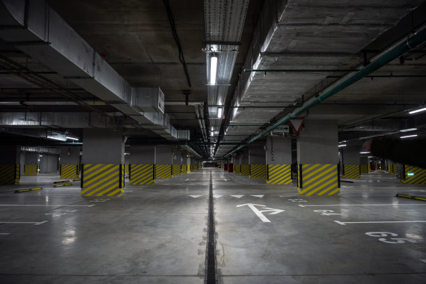 地下停车场图片下载