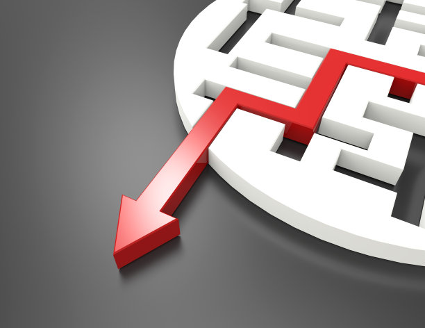 三维渲染:概念-解决复杂问题。白色迷宫和地板与红色解决方案路径与箭头。低调形象图片下载