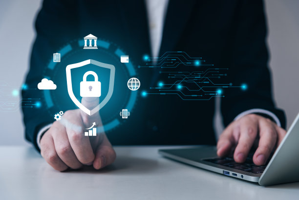 网络安全、保护数据、商家使用认证系统为金融服务、网络空间、网络犯罪、黑客、数据库、云计算、转化技术。图片下载