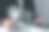 AI(人工智能)概念，云计算，商人手持灯泡触摸AI信息图，齿轮图标，创意，AI技术，量子计算，自动化。图片下载