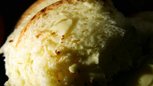 面包和黄油。黄油面包。黄油面包图片下载