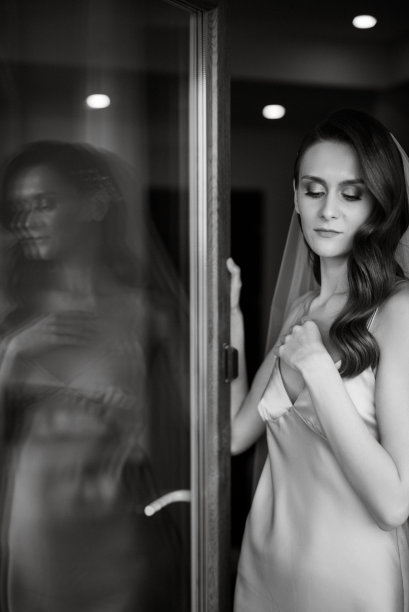 晨婚庆典用礼服图片下载