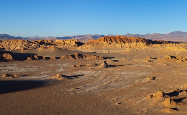 阿塔卡马沙漠月亮谷的日落图片下载