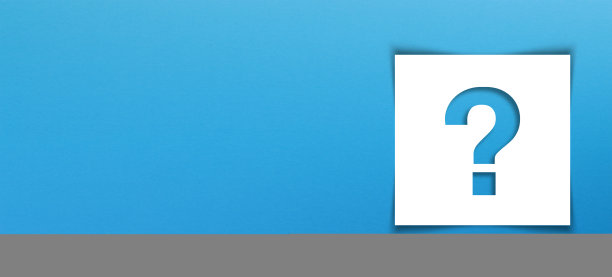 笔记纸与问号在全景蓝色背景图片下载