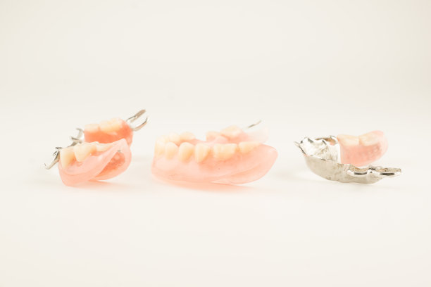 可拆卸义齿图片下载