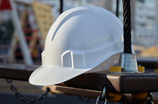 保护头部的头盔。图片下载