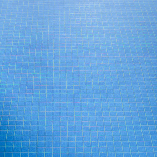 休闲娱乐区紧邻游泳池图片下载