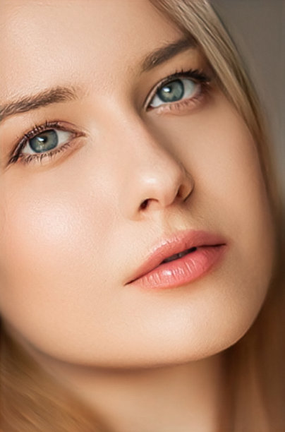 自然的美丽和素颜的样子，美丽的年轻女性作为护肤化妆品和女性化的品牌概念，面部肖像图片下载