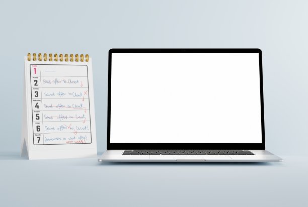 待办事项清单和笔记本电脑。图片下载