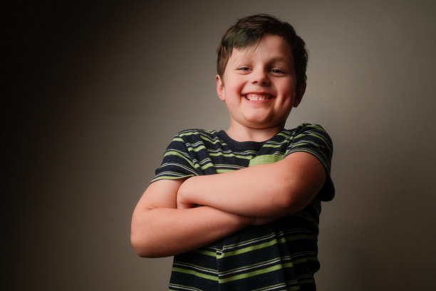 快乐的孩子图片下载