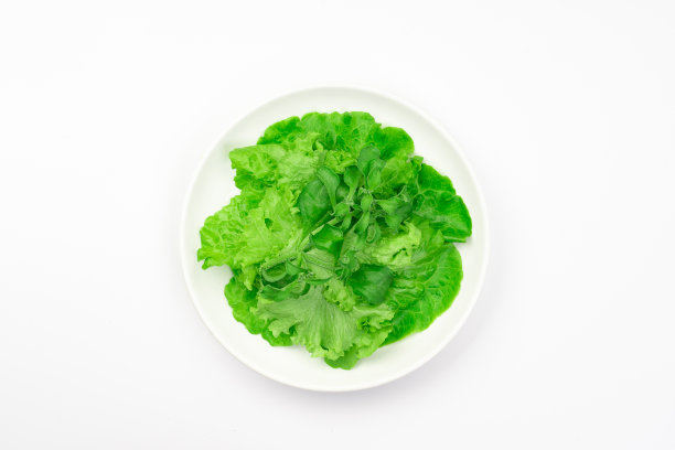 盘子里的新鲜蔬菜沙拉图片下载