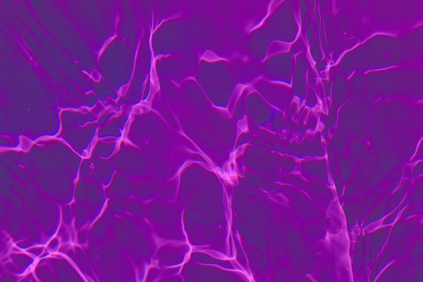 离焦模糊透明紫色颜色清晰平静的水面纹理与飞溅和气泡。潮流抽象的自然背景。水波在阳光下复制空间。粉水光图片下载