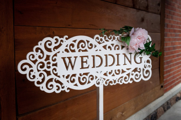 通往婚礼大厅的路标图片下载