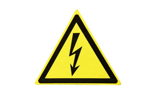 黄色电气危险标志，隔离在白色背景上。电闪雷鸣的危险符号图片下载