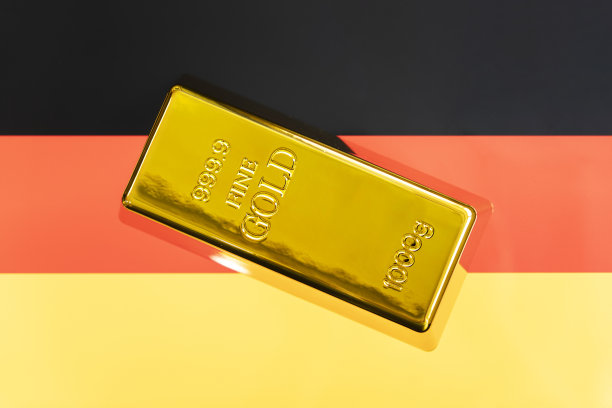金条在德国国旗上。德国的黄金储备概念图片下载