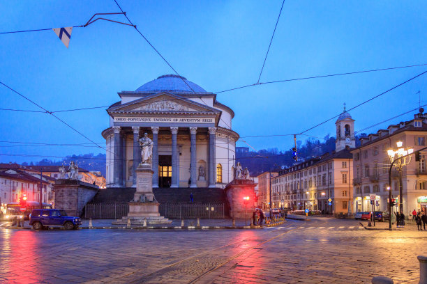 都灵之夜图片下载