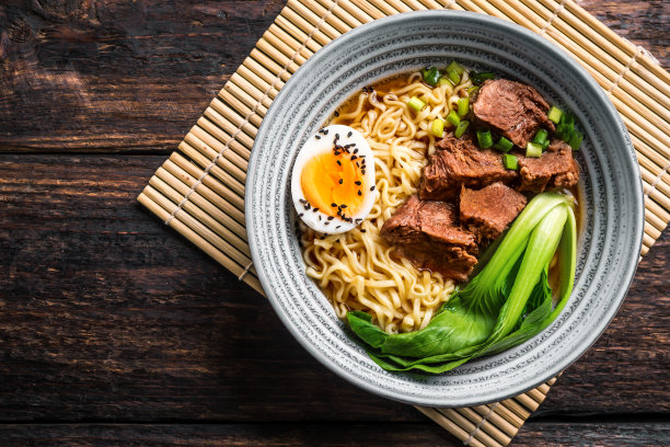 亚洲牛肉拉面图片下载