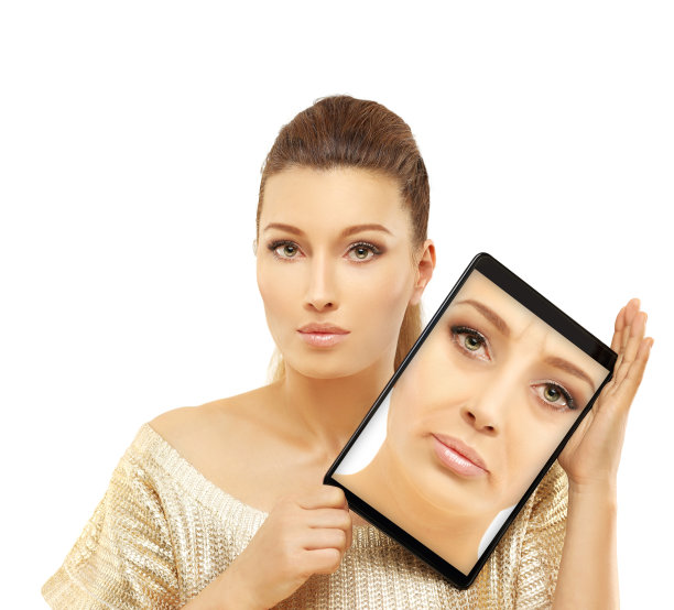 衰老的影响，皱眉纹，鼻唇纹，脖子，黑眼圈，颈纹。整形手术结果图片下载