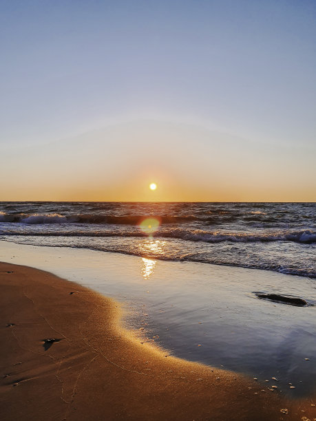 波罗的海美丽的日落图片下载