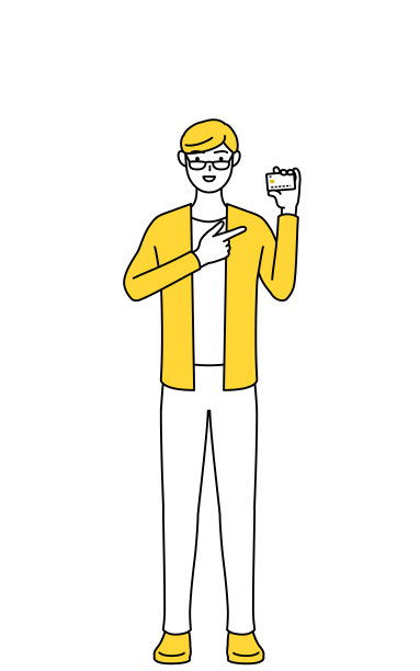 一个穿着随意的年轻人推荐用信用卡支付。图片下载