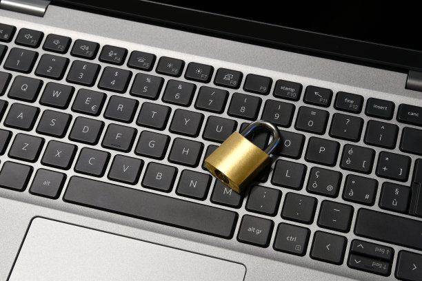 计算机安全概念与一个封闭的挂锁键盘图片下载