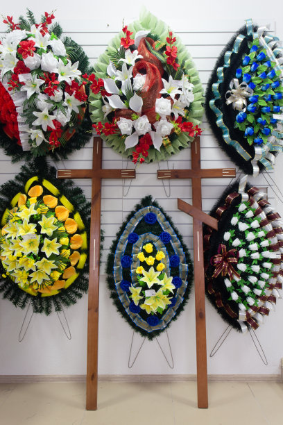 商店内部与丧葬配件。图片下载