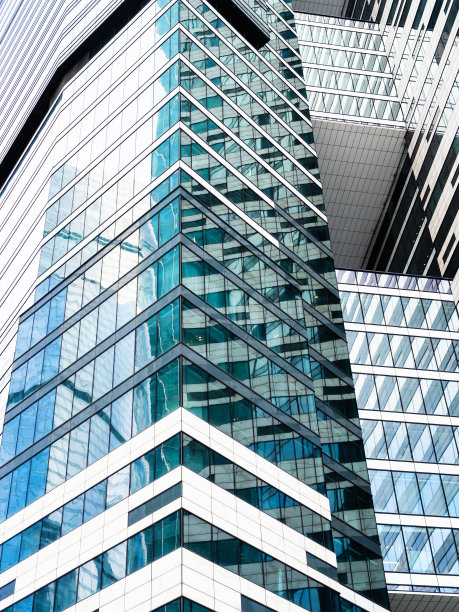 多层建筑的玻璃墙图片下载