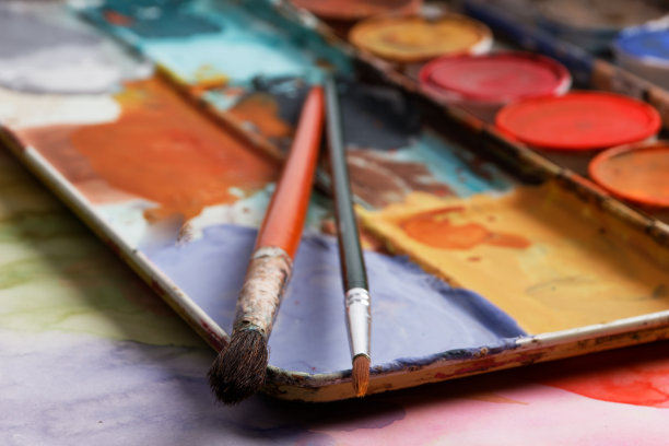 老式水彩颜料盒图片下载