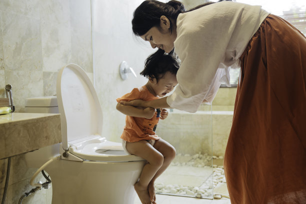 正在进行如厕训练图片下载