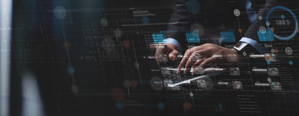 数据管理，业务开发人员在笔记本电脑上使用看板框架。敏捷软件开发，项目管理概念图片下载