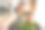 一对高加索男人和女人妻子和丈夫一起种花照顾家里的植物真实的人家庭生活家庭园艺概念用智能手机UGC自拍照片图片下载