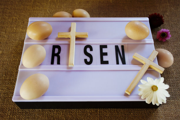 复活在灯箱趋势风格复活节图片下载