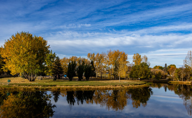 加拿大阿尔伯塔省卡斯顿县的马格拉斯镇图片下载