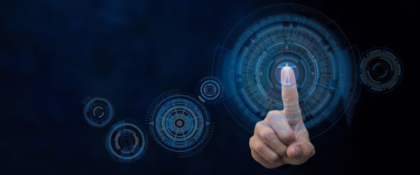 商业，技术和互联网概念-商人在虚拟屏幕上按下按钮图片下载