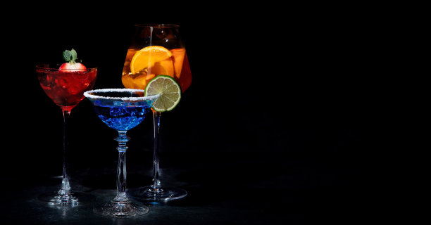 各种经典鸡尾酒图片下载