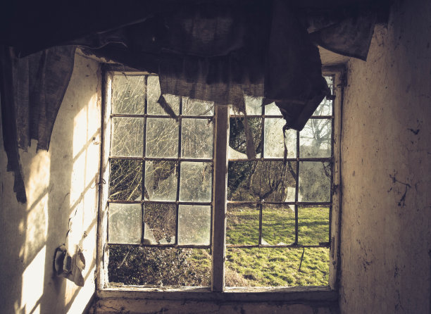 废弃的农舍图片下载