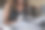 年轻的西班牙妇女在陶瓷业务和生产陶器。墨西哥和拉丁美洲的艺术小企业和企业家精神图片下载