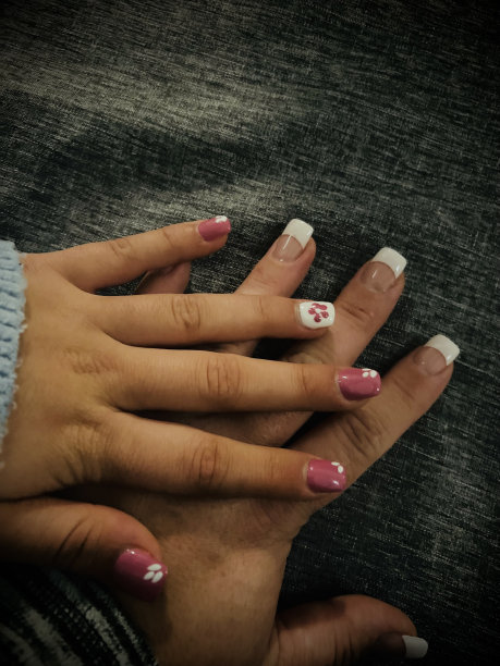 妈妈女儿美甲日图片下载